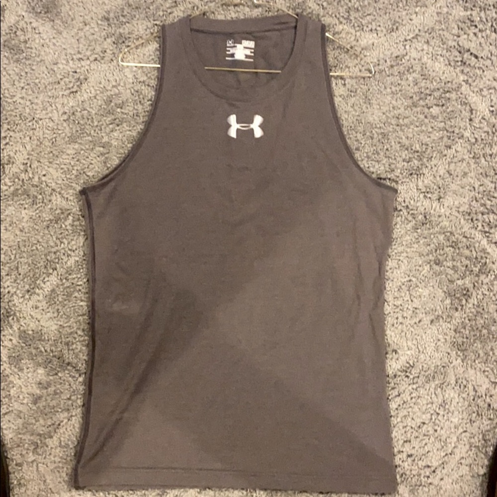 Grey men’s Under Armour tank top